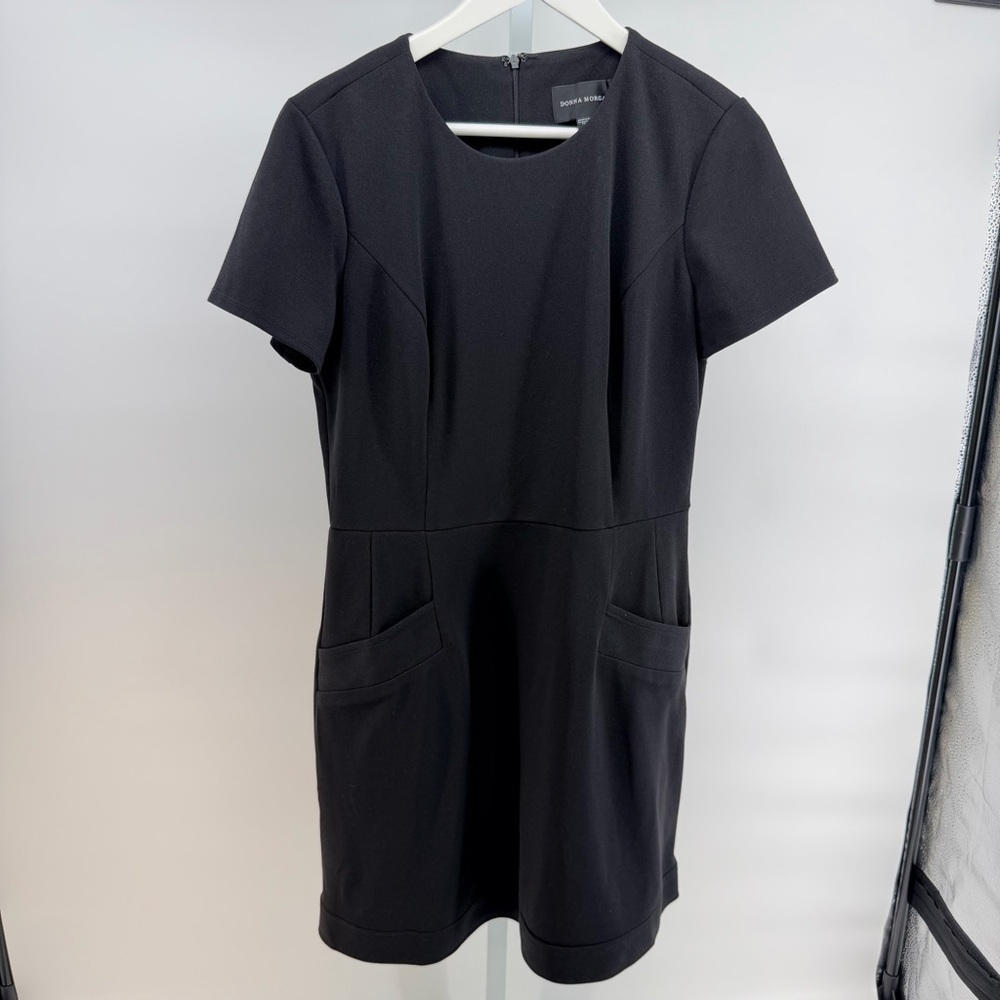Donna Morgan Black Short-Sleeve Dress with pockets